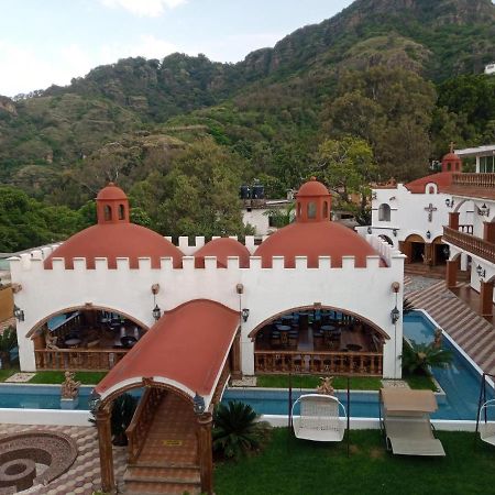 Hotel Leyenda Del Tepozteco Тепостлан Экстерьер фото