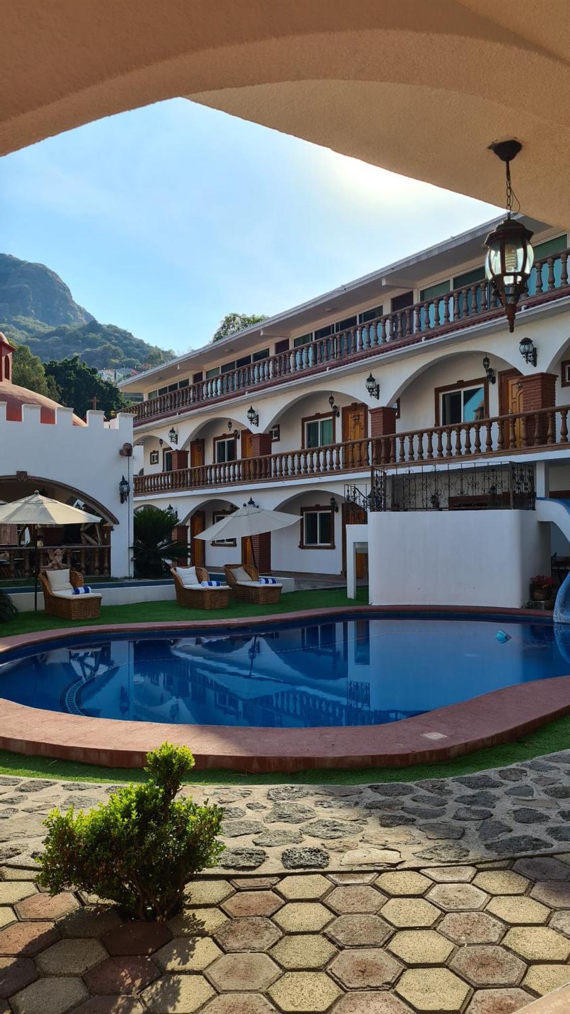 Hotel Leyenda Del Tepozteco Тепостлан Экстерьер фото
