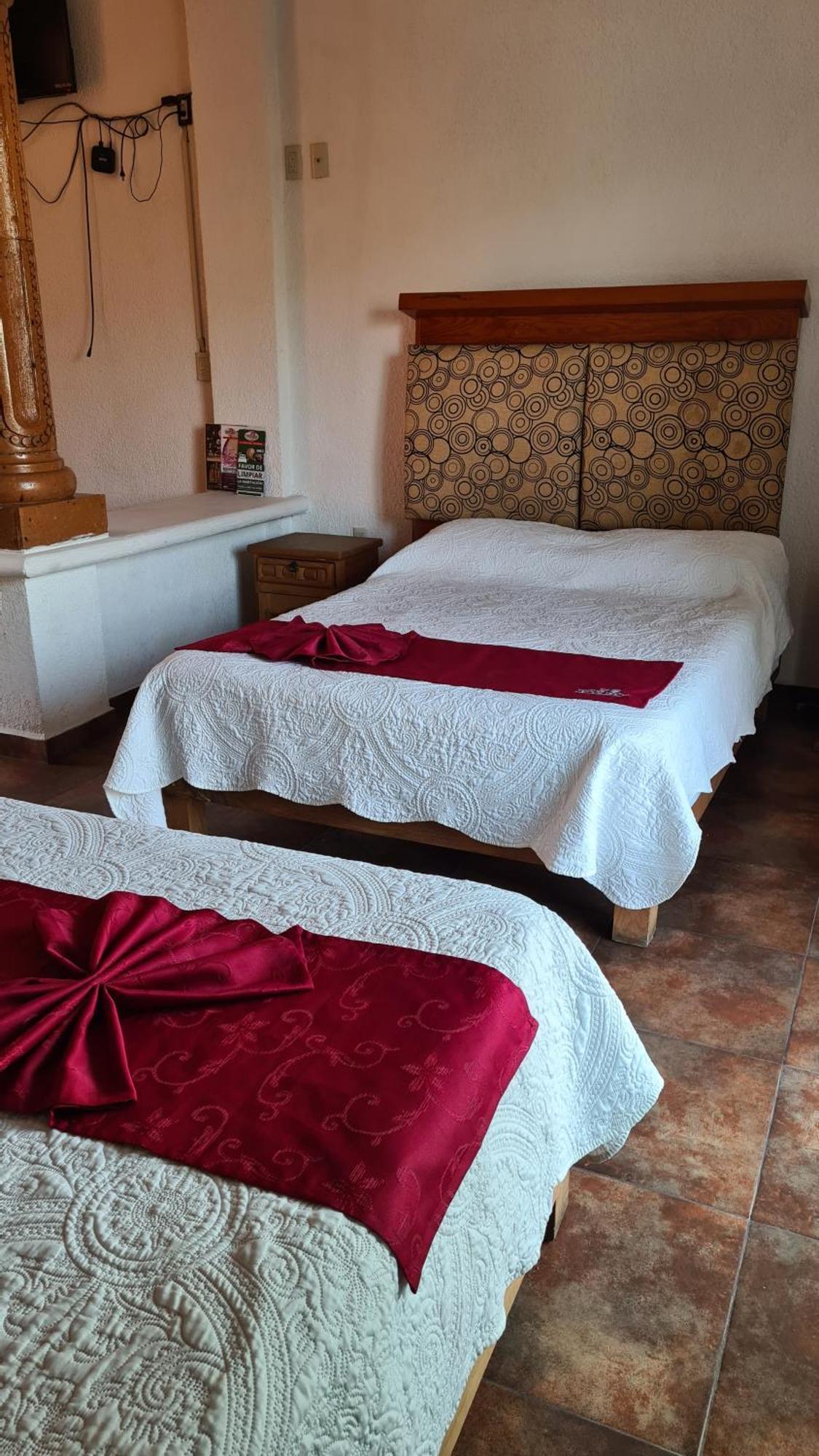 Hotel Leyenda Del Tepozteco Тепостлан Экстерьер фото
