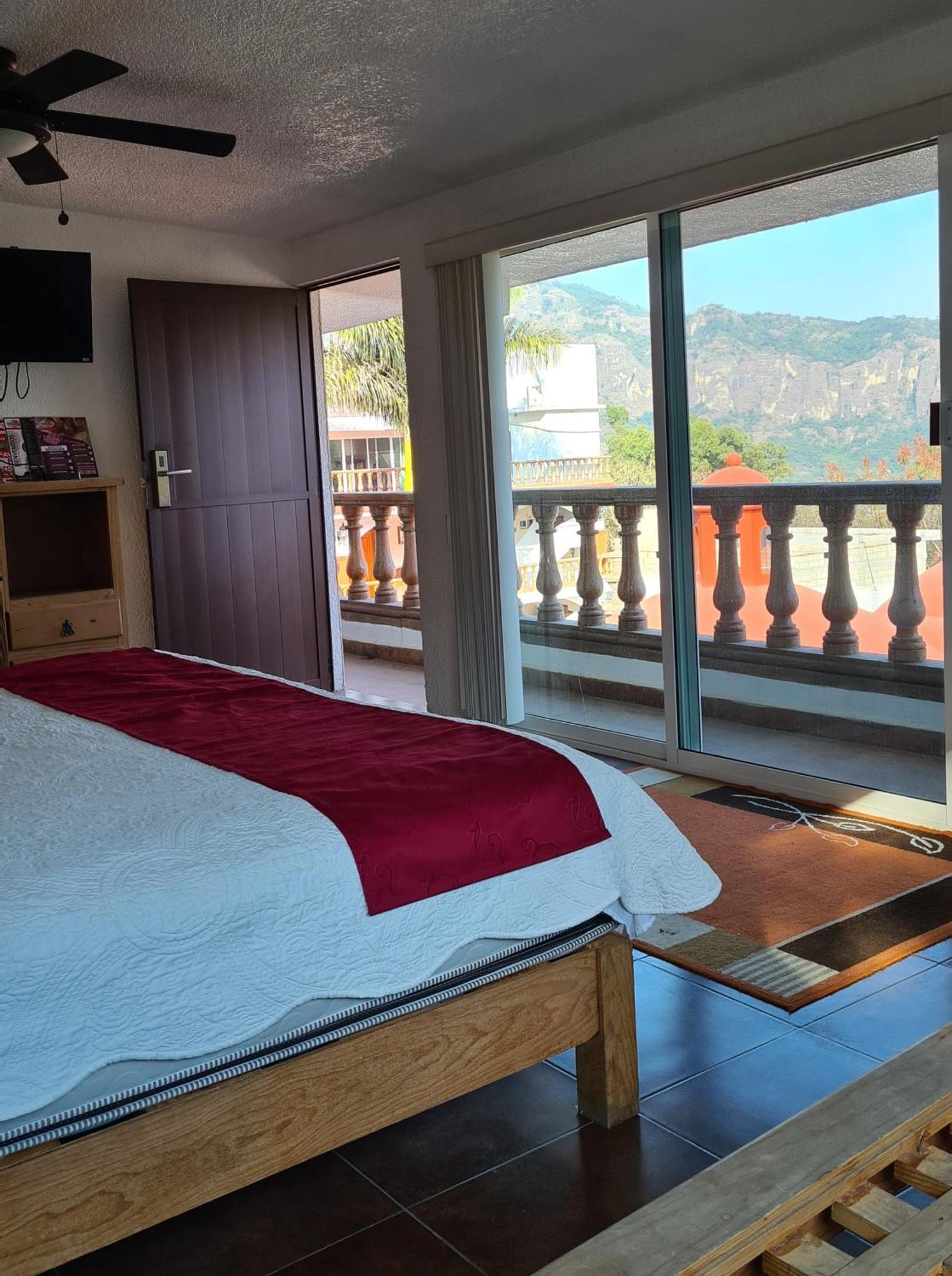 Hotel Leyenda Del Tepozteco Тепостлан Экстерьер фото